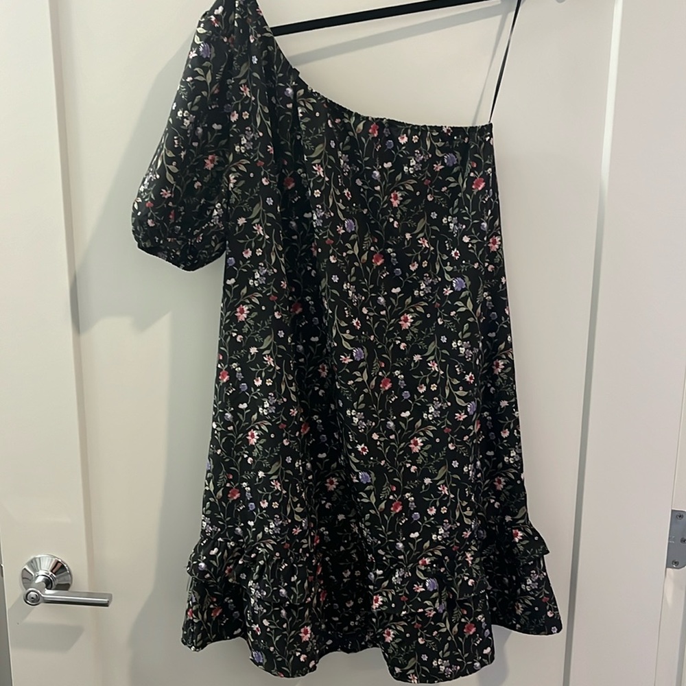 One shoulder dress